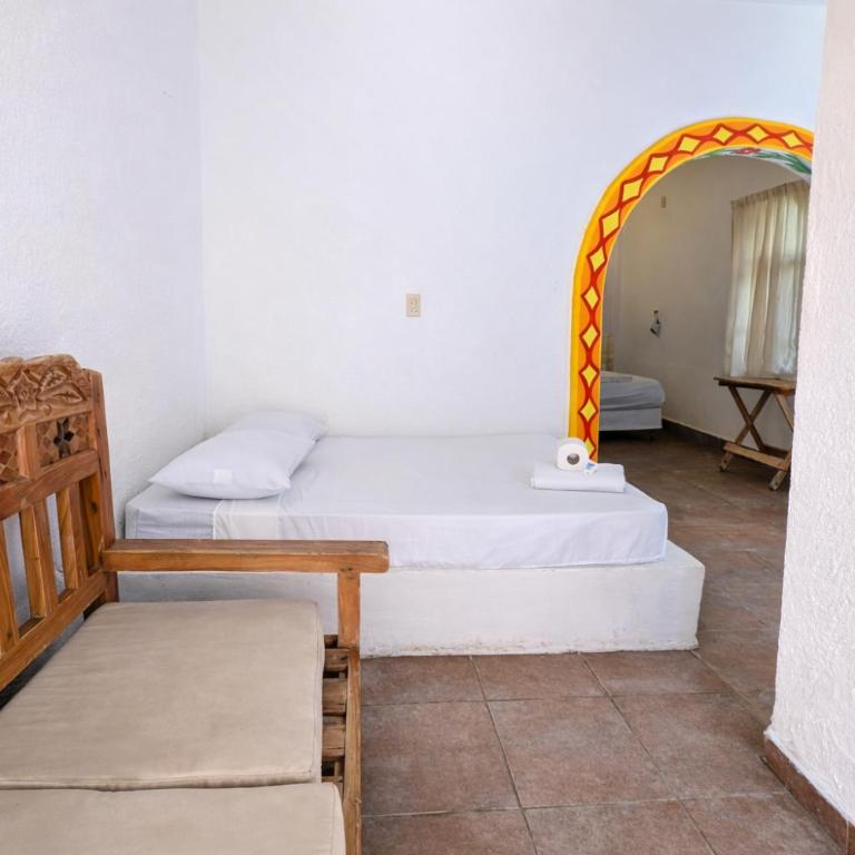 Kaia Beach Hotel - Habitación Doble con baño privado - 2 camas - 6