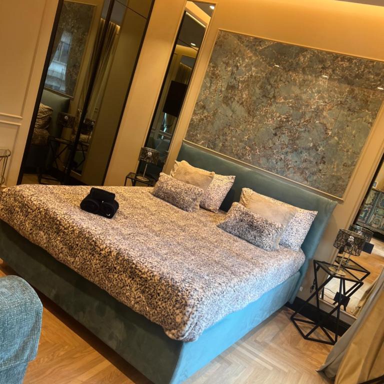 SCJAVURU of HOME - Superior King Room - 1