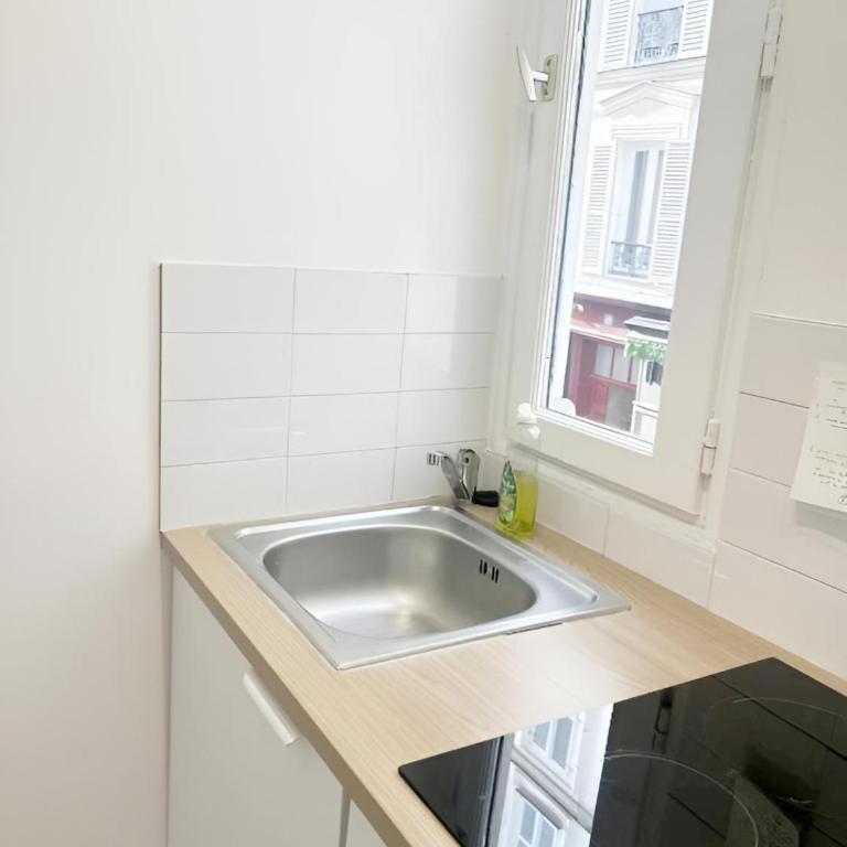 Eiffel Tower Magnificent Paris - Standard Double Room - 1