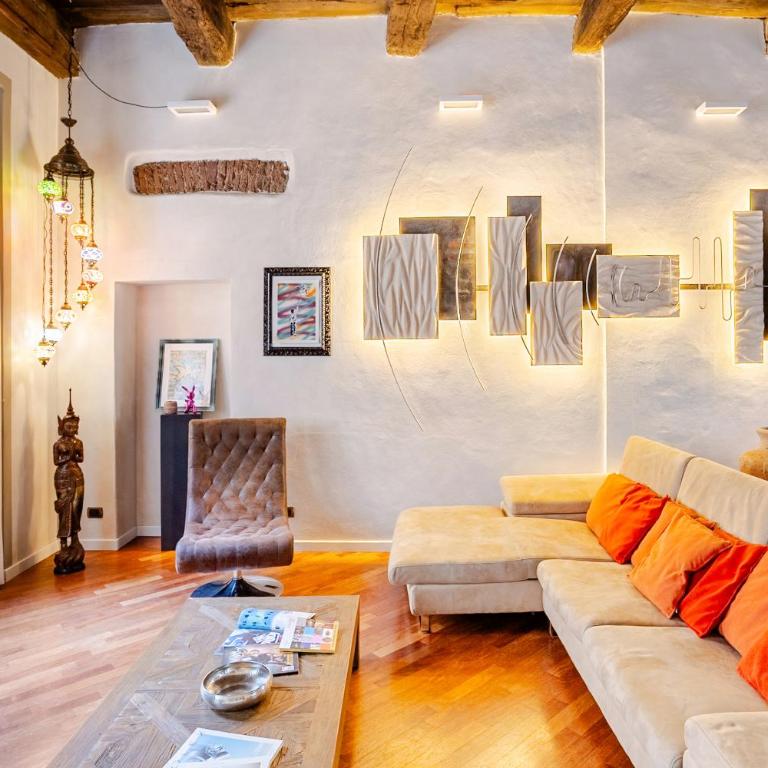 Kindness Art Apartment Arona Historic Center 110sqm Private Parking - Appartamento con 2 Camere da Letto - 5