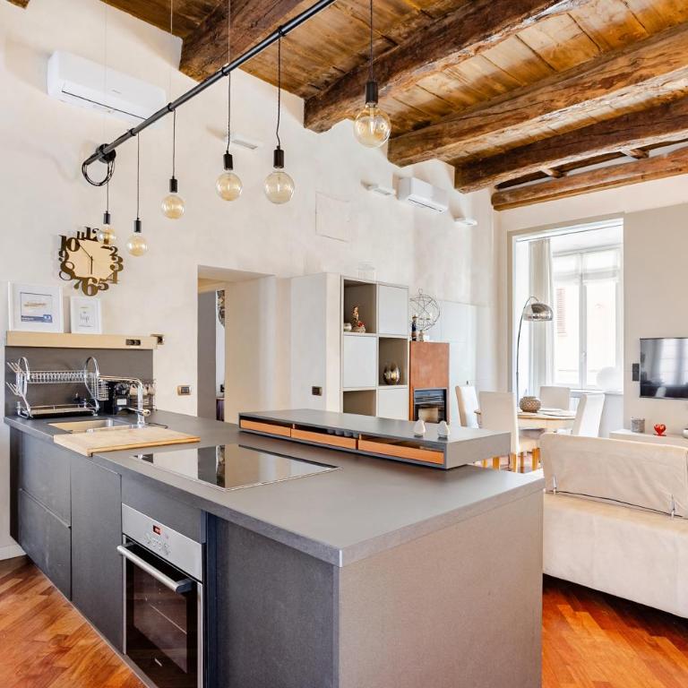 Kindness Art Apartment Arona Historic Center 110sqm Private Parking - Appartamento con 2 Camere da Letto - 24