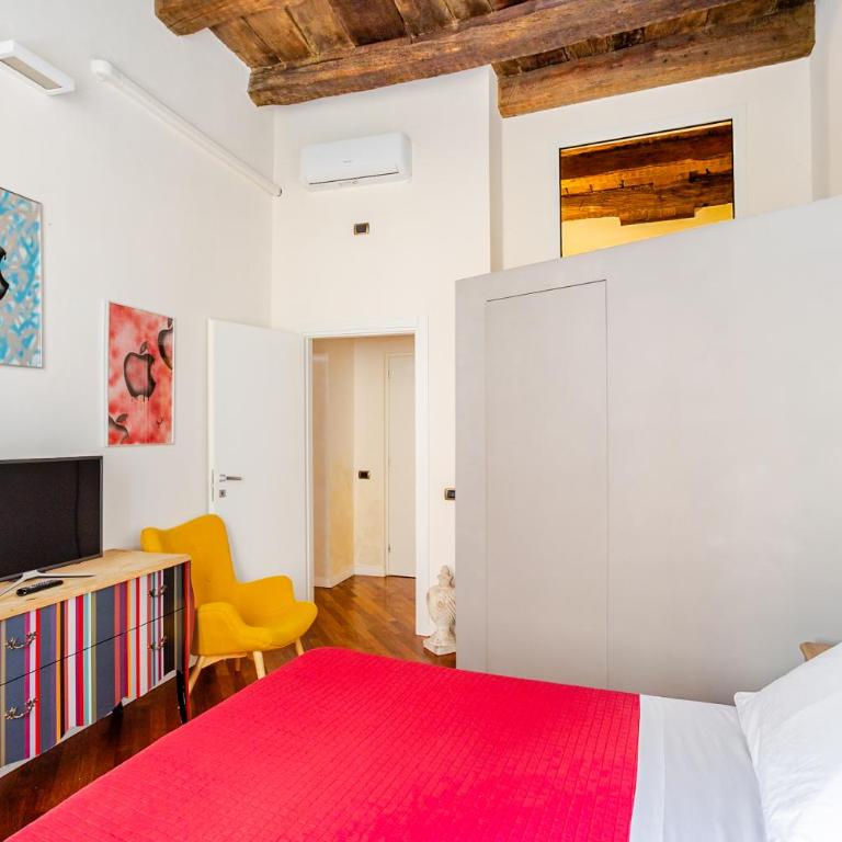 Kindness Art Apartment Arona Historic Center 110sqm Private Parking - Appartamento con 2 Camere da Letto - 9