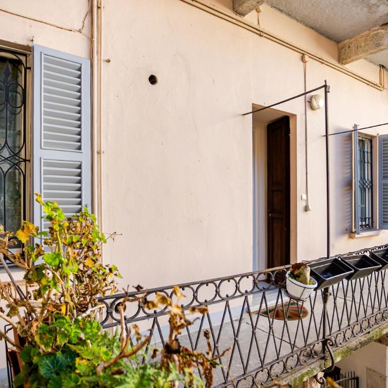 Kindness Art Apartment Arona Historic Center 110sqm Private Parking - Appartamento con 2 Camere da Letto - 34