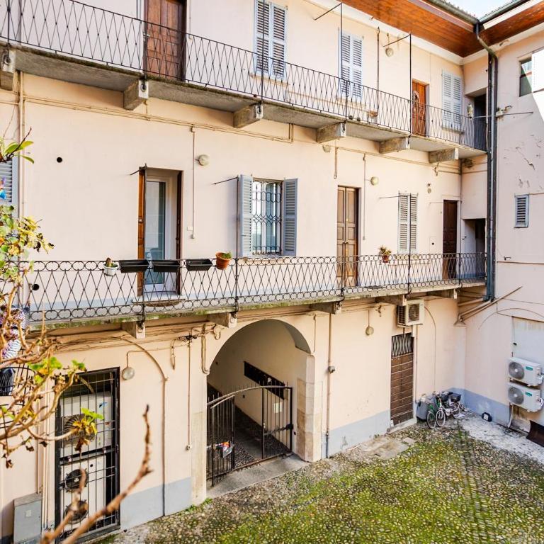 Kindness Art Apartment Arona Historic Center 110sqm Private Parking - Appartamento con 2 Camere da Letto - 35