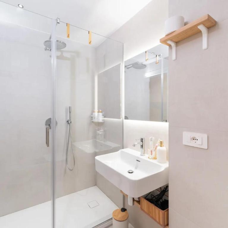 Opera Boutique Rooms - Camera Matrimoniale Deluxe con Balcone - 14