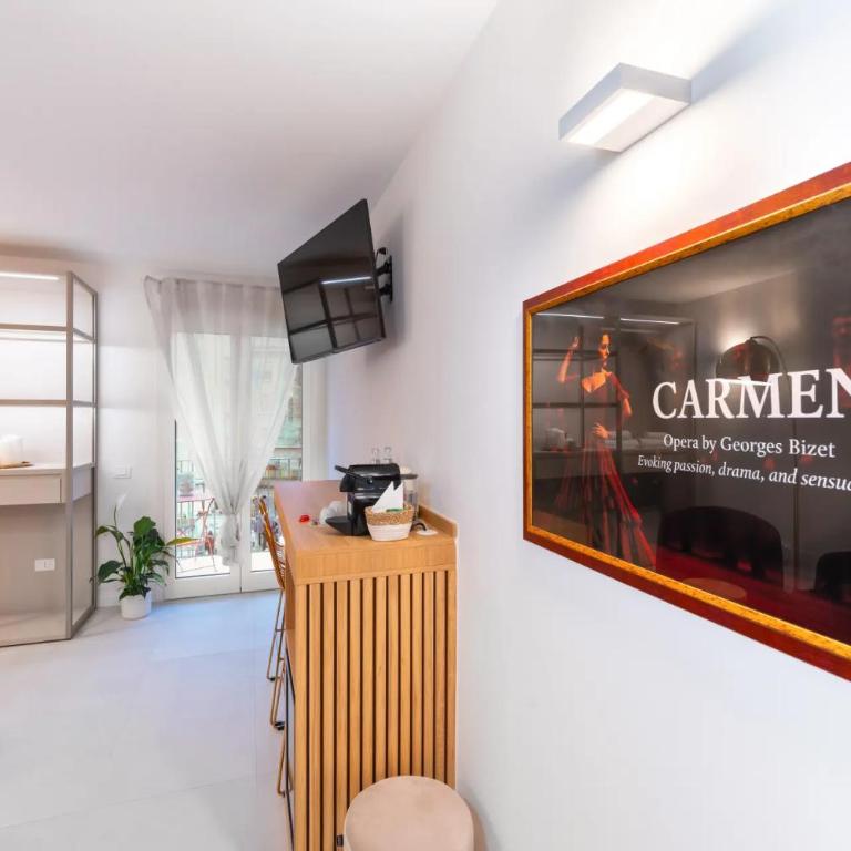Opera Boutique Rooms - Camera Matrimoniale Deluxe con Balcone - 13