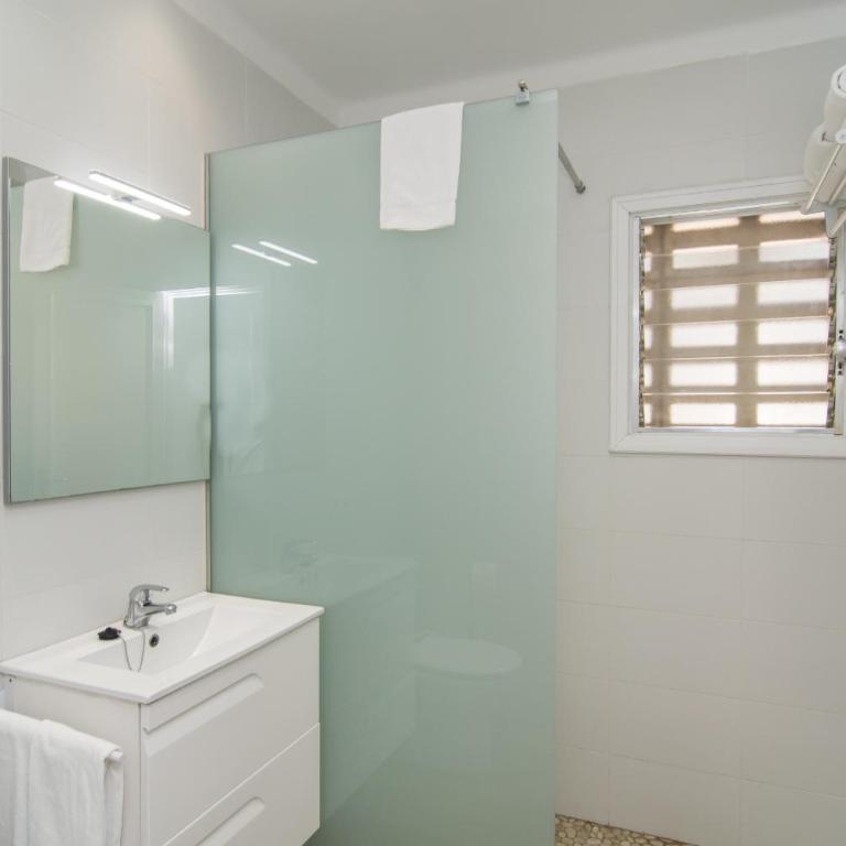 Villa Anglesos - Villa with Private Pool - 22