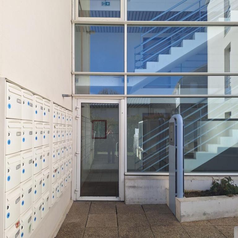 studio lumineux proche de la mer avec parking couvert privatif - Studio avec Balcon - 9