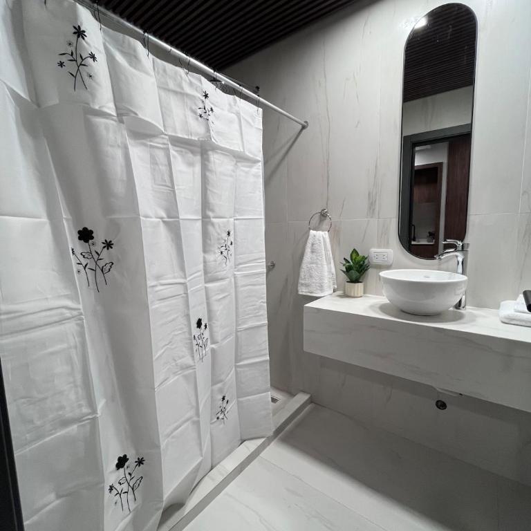 Moderno departamento en Cristal Inn, San Pedro - Apartamento de 1 dormitorio - 4