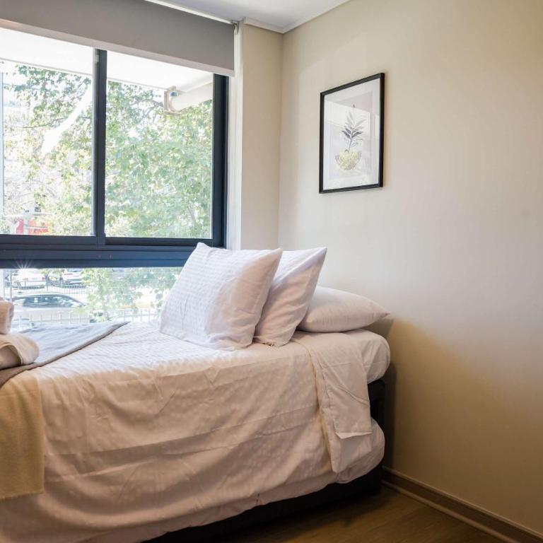 Stylish 2BR in Santiago with Balcony 5 guests - Apartment - 14