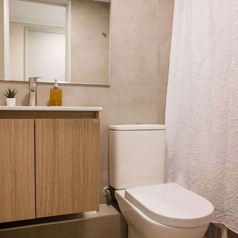 Stylish 2BR in Santiago with Balcony 5 guests - Apartment - 23