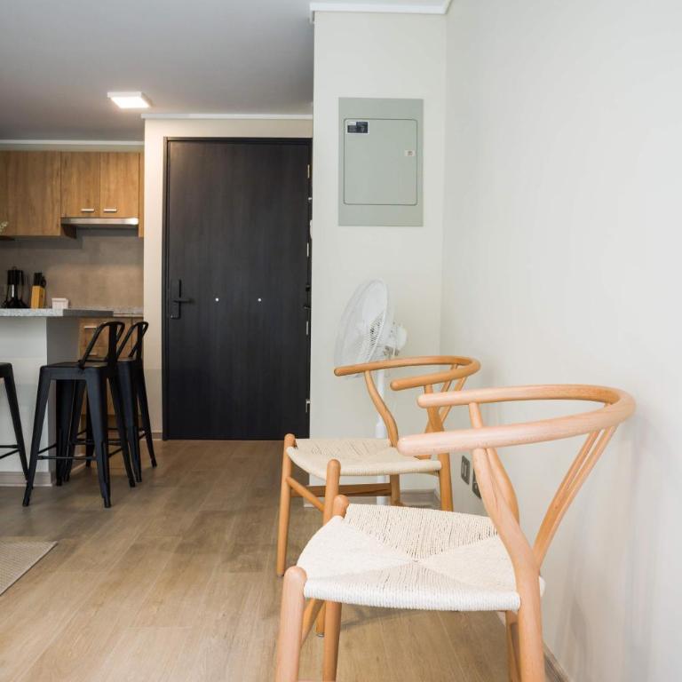 Stylish 2BR in Santiago with Balcony 5 guests - Apartment - 25