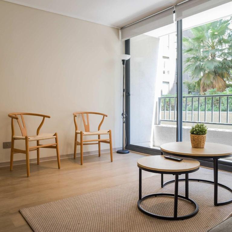 Stylish 2BR in Santiago with Balcony 5 guests - Apartment - 34