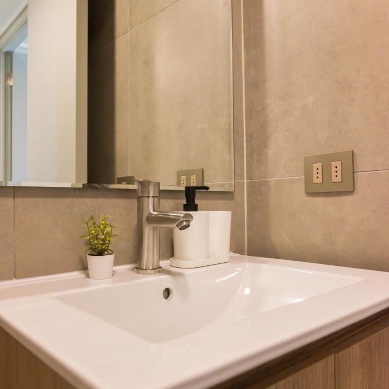 Bright 2D2BR Santiago Apartment Near Attractions - Apartment - 29