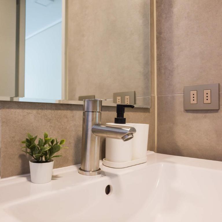 Bright 2D2BR Santiago Apartment Near Attractions - Apartment - 32