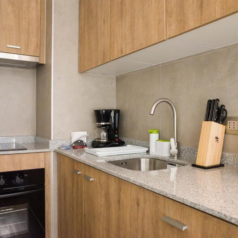 Sleek Santiago Retreat City Views Sleeps 3 - Apartment - 5