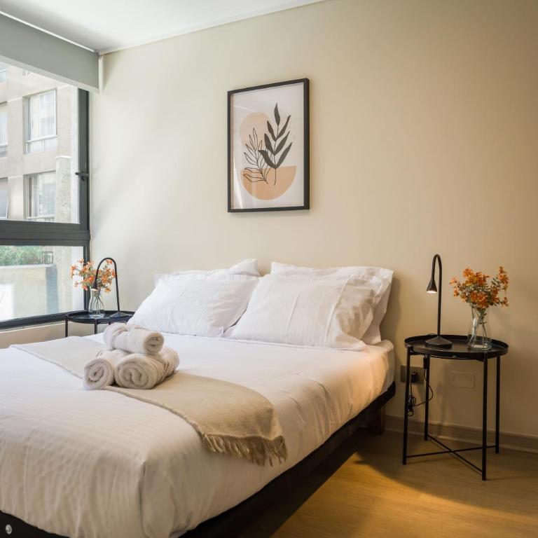 Sleek Santiago Retreat City Views Sleeps 3 - Apartment - 15
