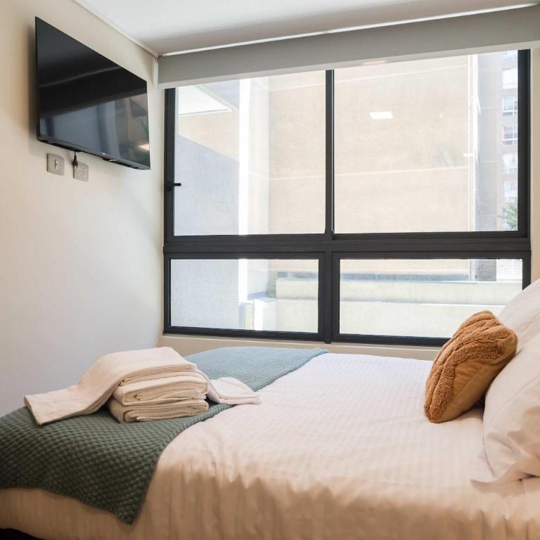 Chic 2BR Apt in Santiago with views 5 Guest - Apartment - 3