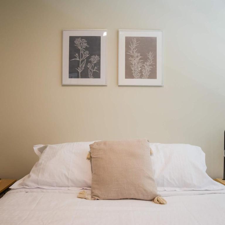 Chic 2BR Apt in Santiago with views 5 Guest - Apartment - 8