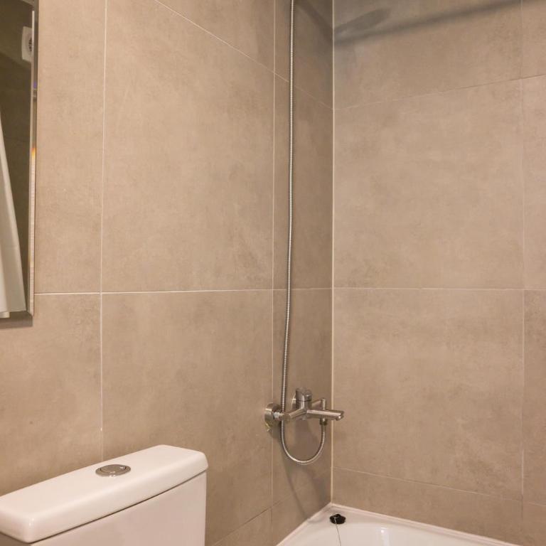 Chic 2BR Apt in Santiago with views 5 Guest - Apartment - 27