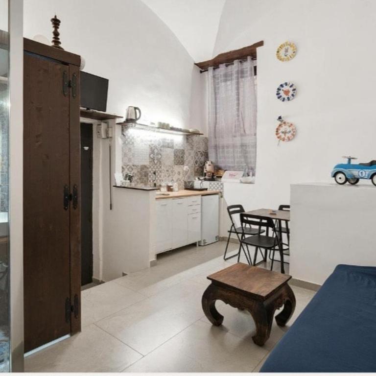Mamma Napoli home - Apartamento con ducha - 2