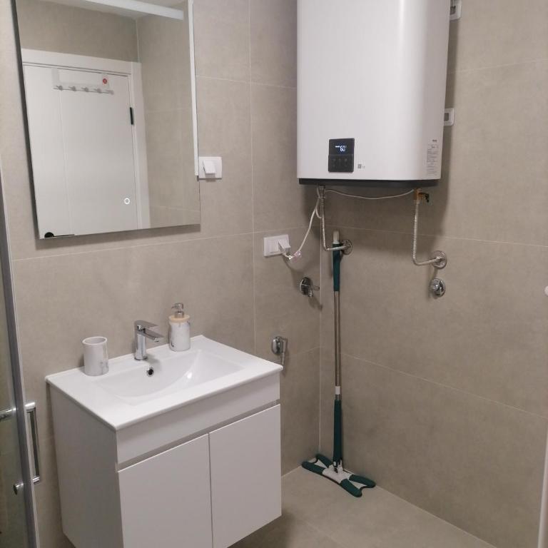 Cloud - One-Bedroom Apartment - 21