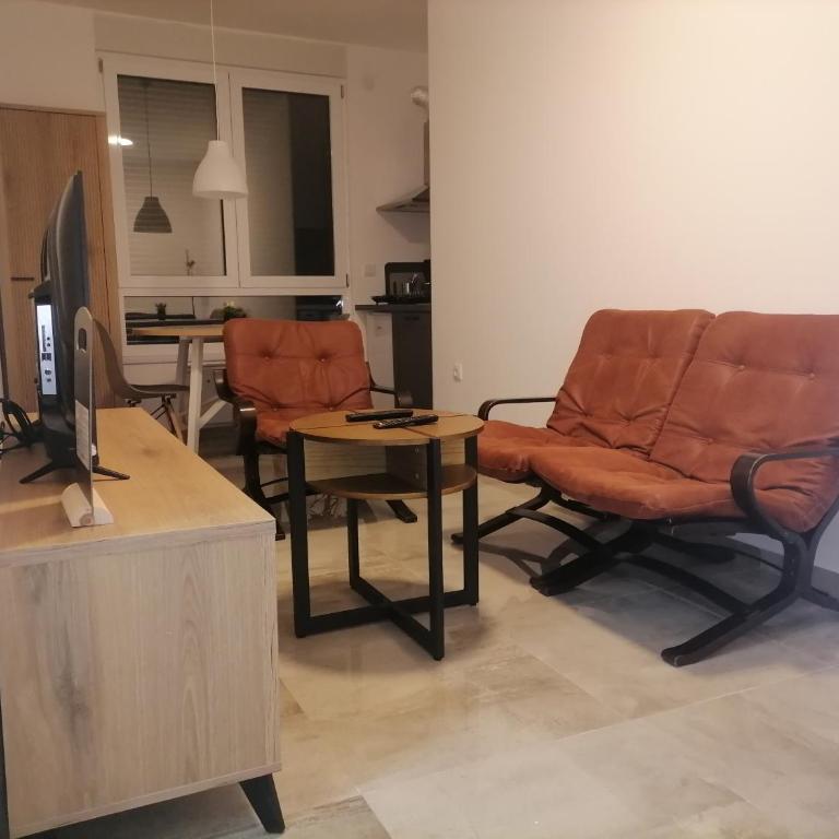 Cloud - One-Bedroom Apartment - 26