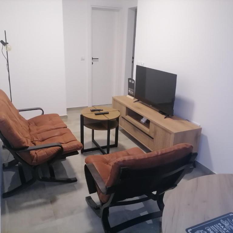 Cloud - One-Bedroom Apartment - 25