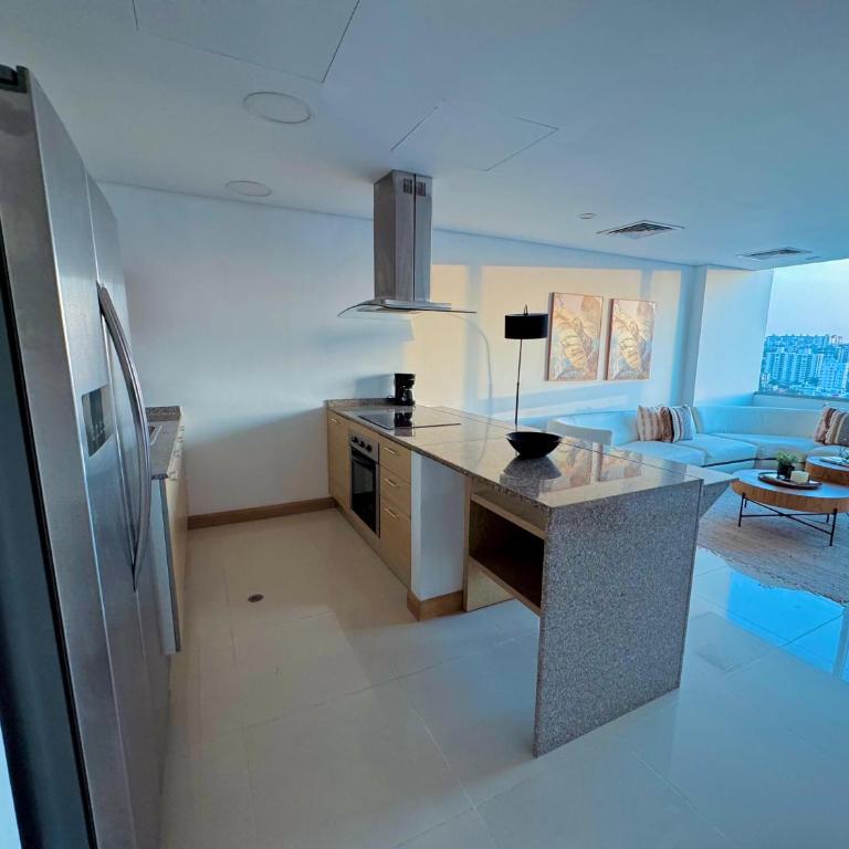 Apartamento amplio con vista a la ciudad - Room #1587090801 - 3