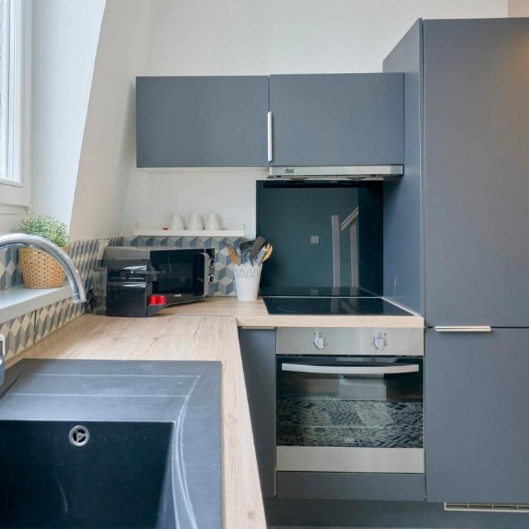 Lille Gares - Duplex avec parking - Apartment - 9
