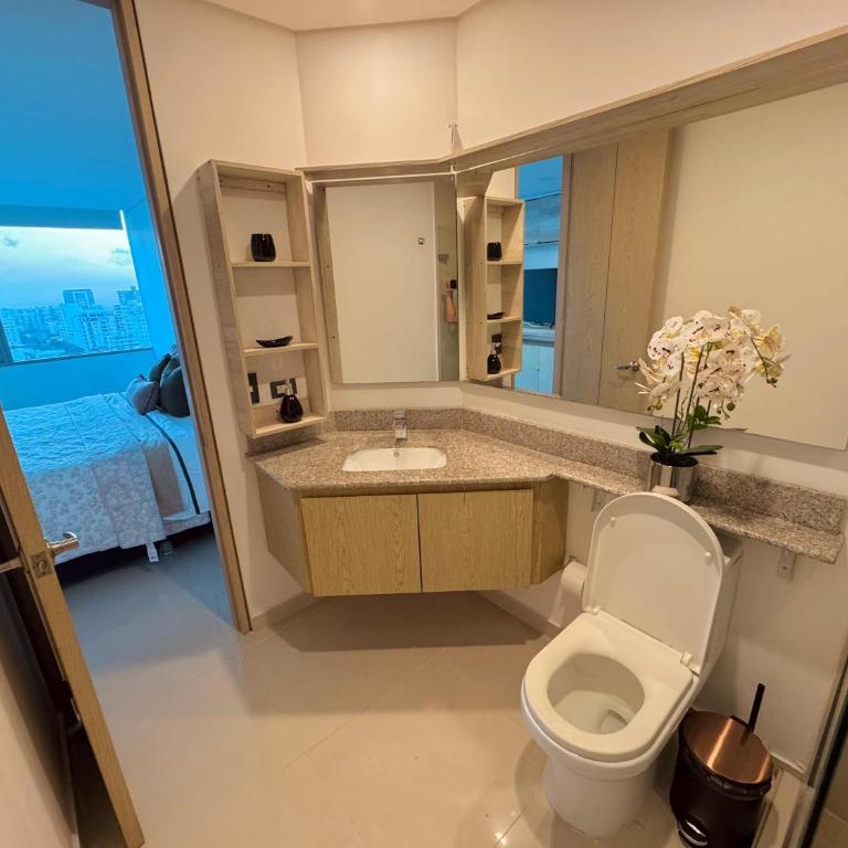 Apartamento amplio con vista a la ciudad - Room #1587090801 - 12