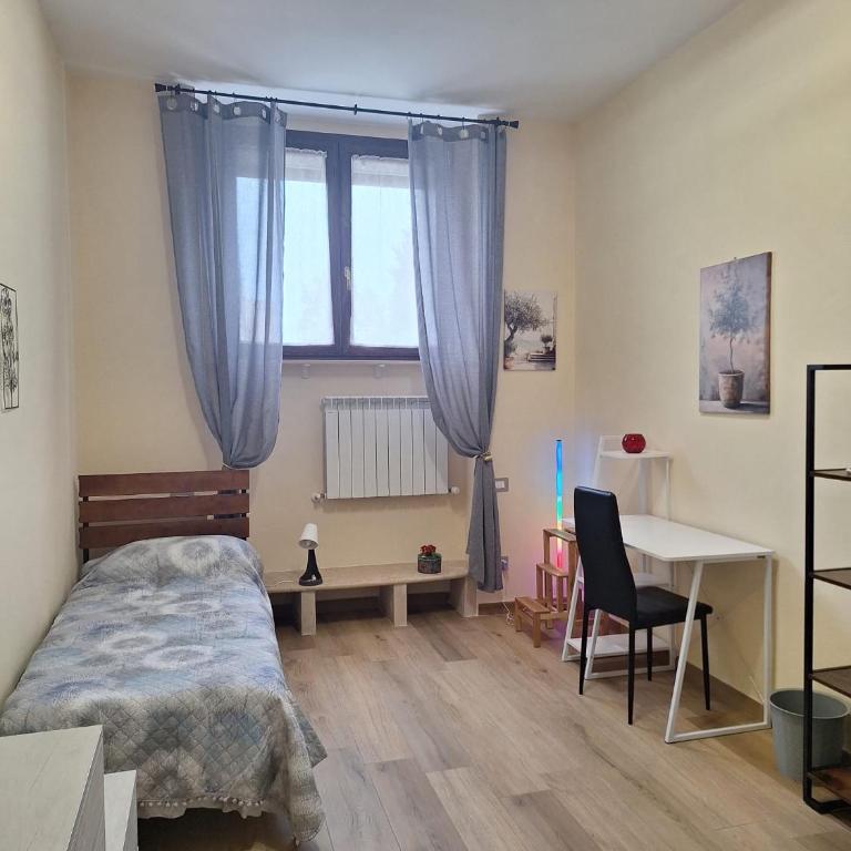 B&B Siena Le Grondaie - Camera Singola con Bagno in Comune - 2