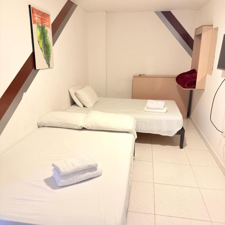 Hotel California Blue Manizales - Habitación Doble Estándar - 2 camas - 4