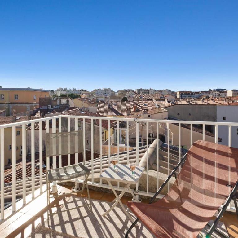 The Picasso - City centre - Duplex - Rooftop - AC - Stairs - Apartment - 1
