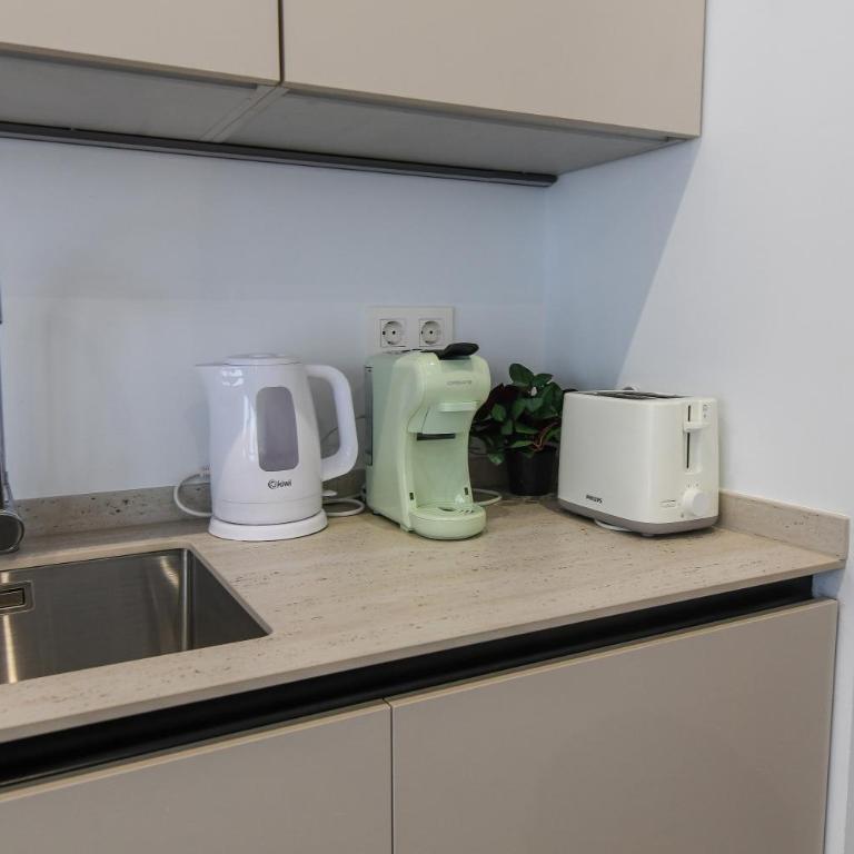 The Matadors Retreat - One-Bedroom Apartment - 9