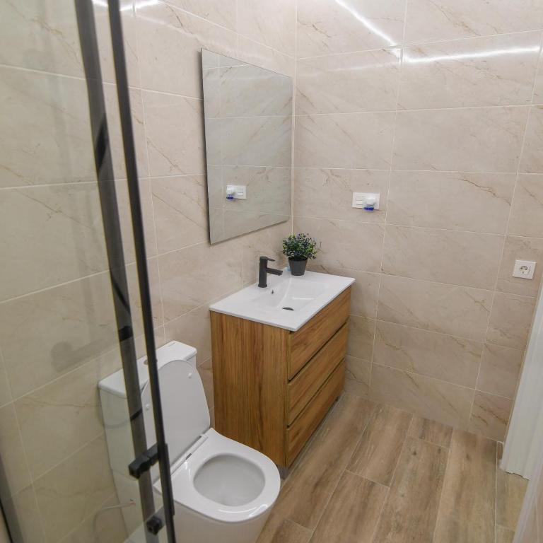 The Matadors Retreat - One-Bedroom Apartment - 12