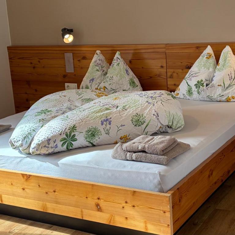 NoveCase Smart Holidays - Gasthof Neunhaeusern - Camera Matrimoniale - 2