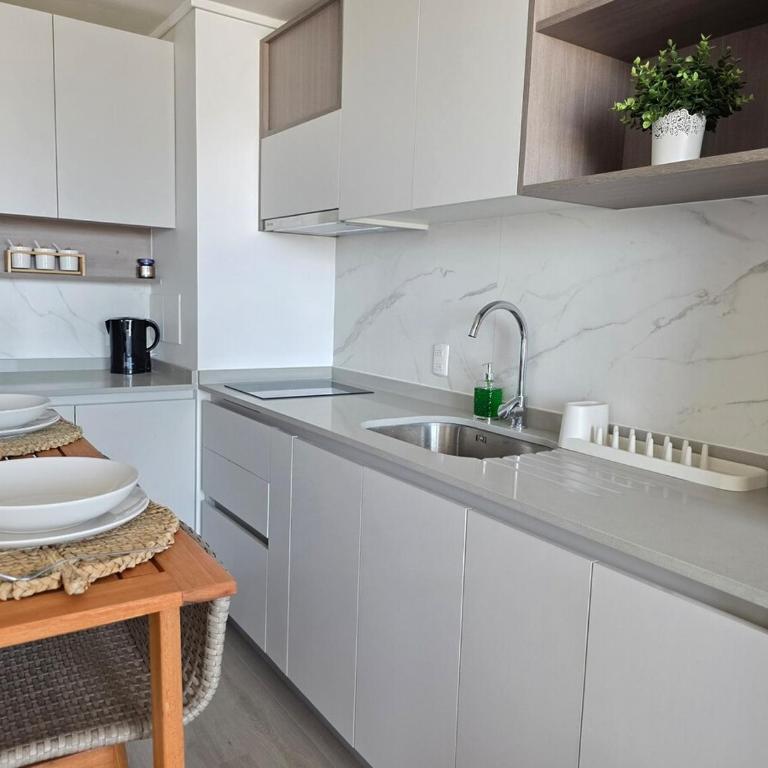 Departamento moderno con estacionamiento - One-Bedroom Apartment - 11
