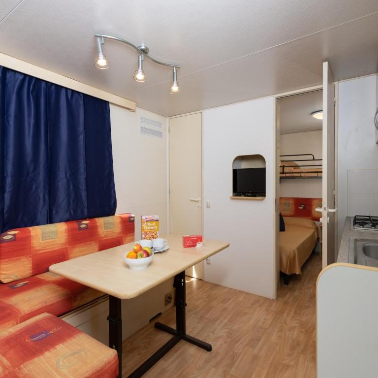 great mobile home in Cesenatico - Casa Mobile con 2 Camere da Letto - 7