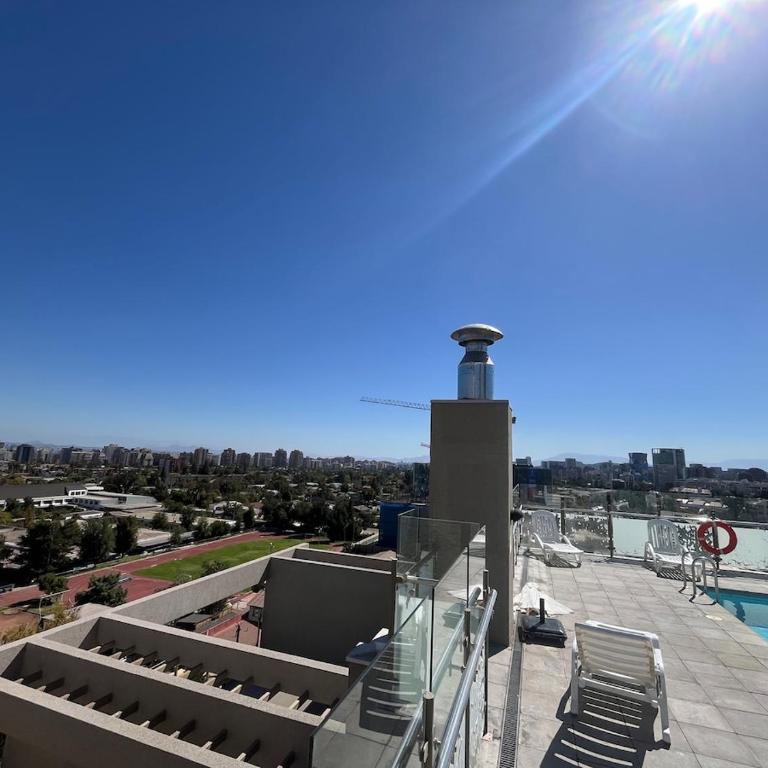 Moderno y Exclusivo en Las Condes, Piscina, Gym y Parking Privado - One-Bedroom Apartment - 13