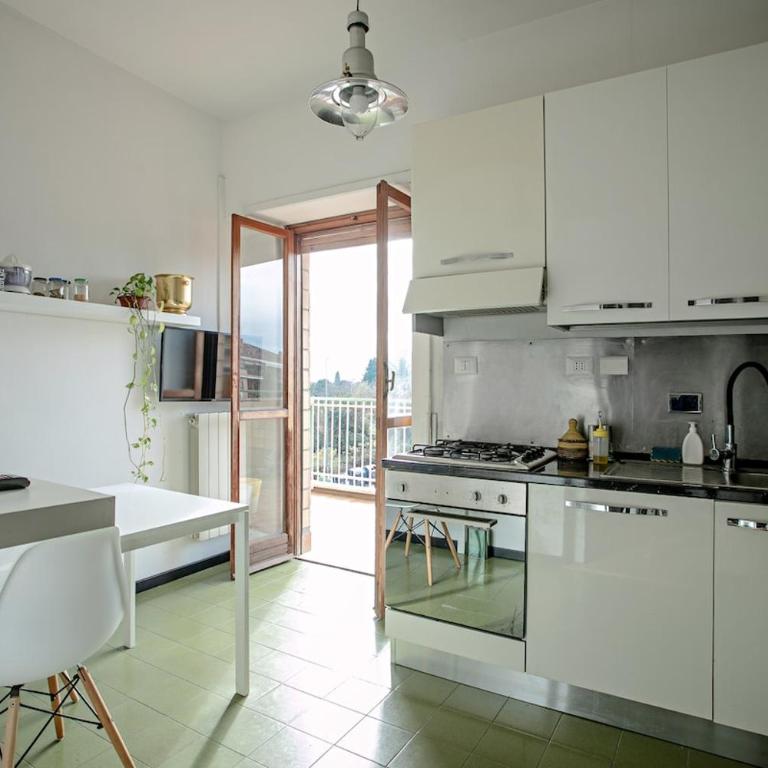 Bright three-room apartment near downtown - Appartamento con 2 Camere da Letto - 5