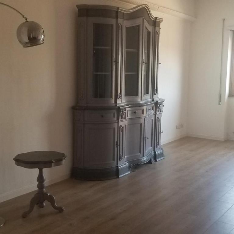 Bright three-room apartment near downtown - Appartamento con 2 Camere da Letto - 9