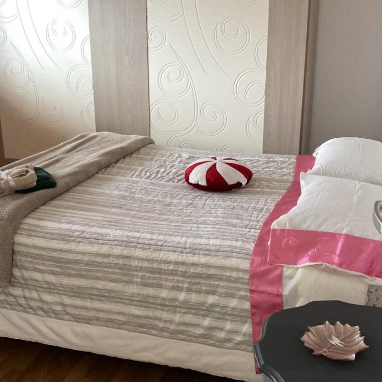 Bright three-room apartment near downtown - Appartamento con 2 Camere da Letto - 10