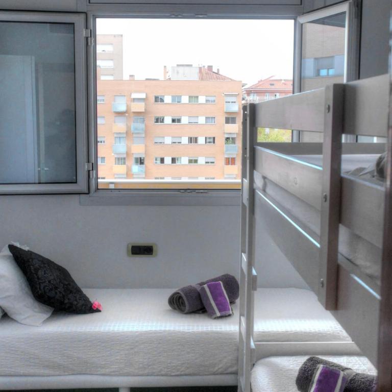 Barcelona Olympic Apartment - Apartment with Pool View - 23