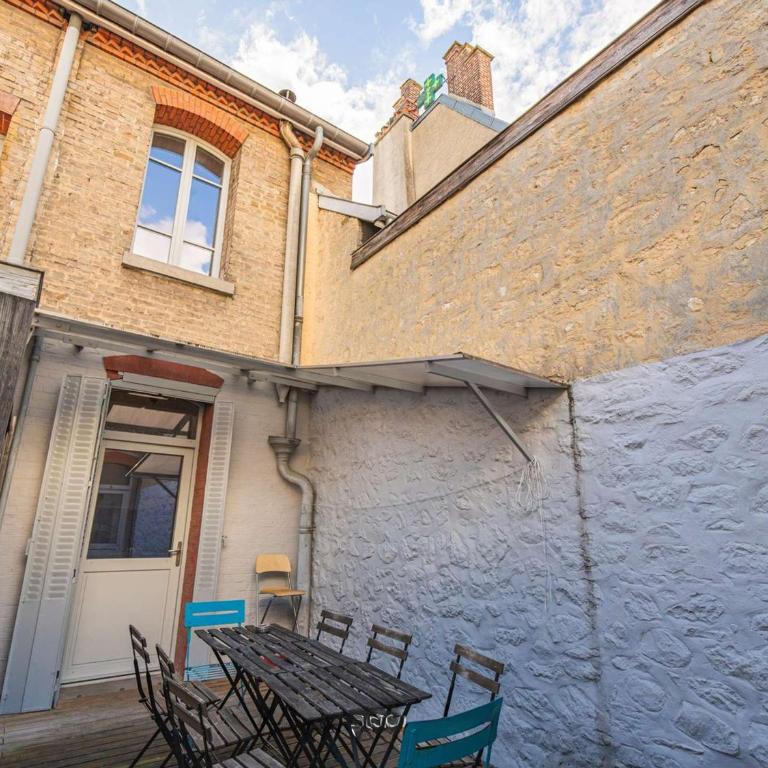 Spacieuse Maison Rénovée près Basilique St-Rémi, 11 Pers, Terrasse - FR-1-870-2 - Maison de Vacances - 5