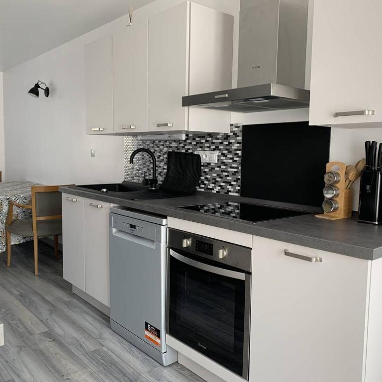 Duplex lumineux à Reims - 2 chambres, moderne et confortable - FR-1-870-12 - Appartamento - 1