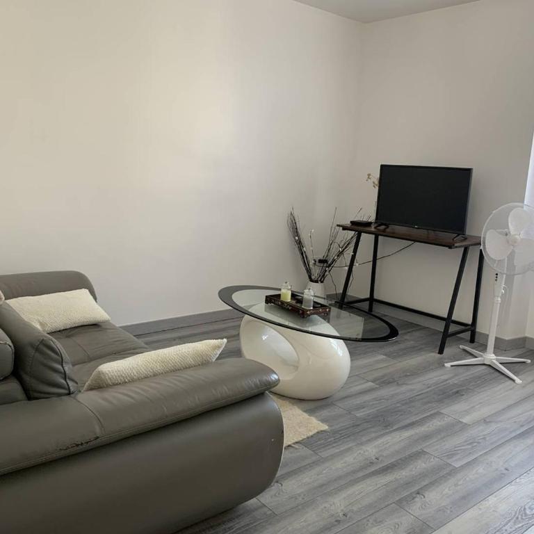 Duplex lumineux à Reims - 2 chambres, moderne et confortable - FR-1-870-12 - Appartamento - 2