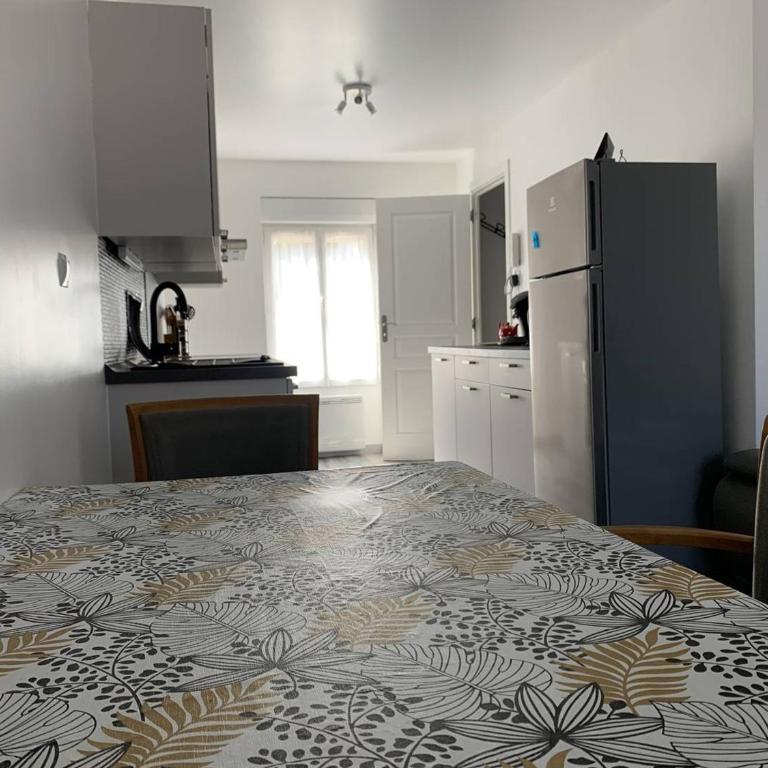 Duplex lumineux à Reims - 2 chambres, moderne et confortable - FR-1-870-12 - Appartamento - 9