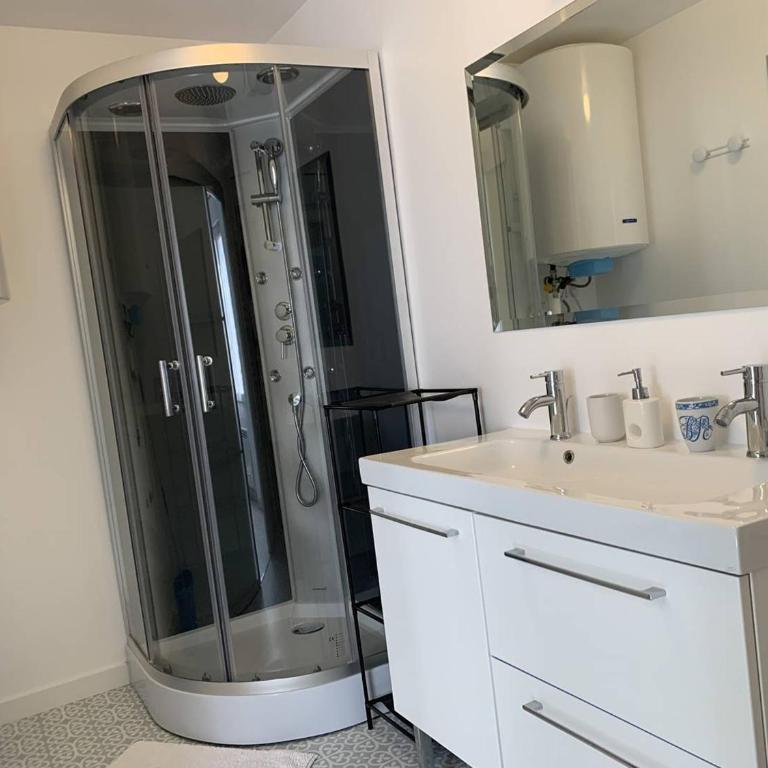 Duplex lumineux à Reims - 2 chambres, moderne et confortable - FR-1-870-12 - Appartamento - 10