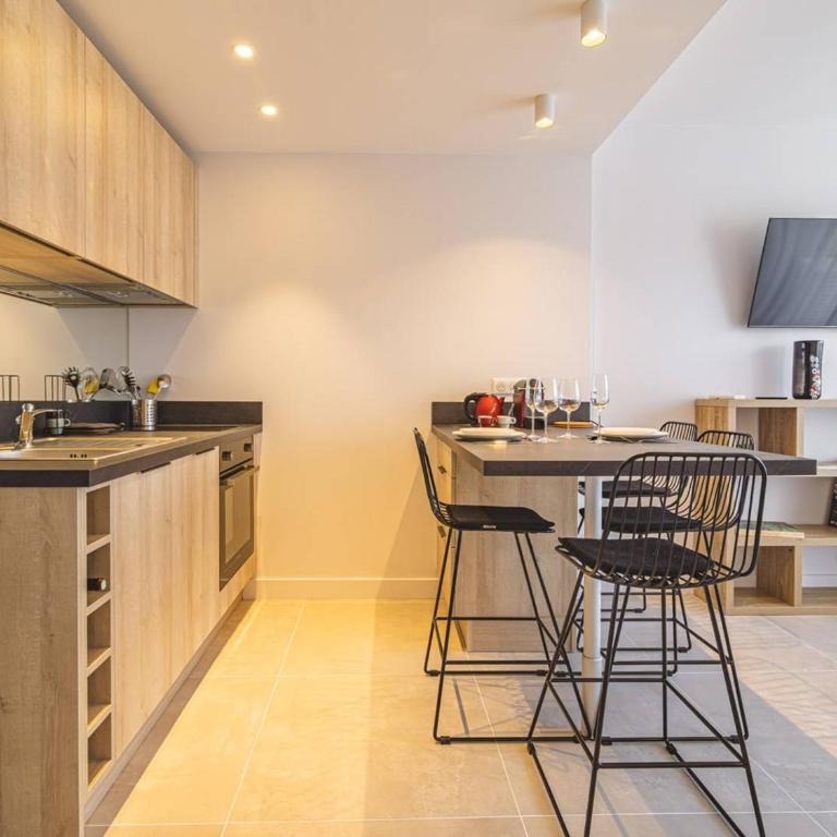 Élégant Appartement Moderne à Reims avec Climatisation - FR-1-870-13 - Appartamento - 2
